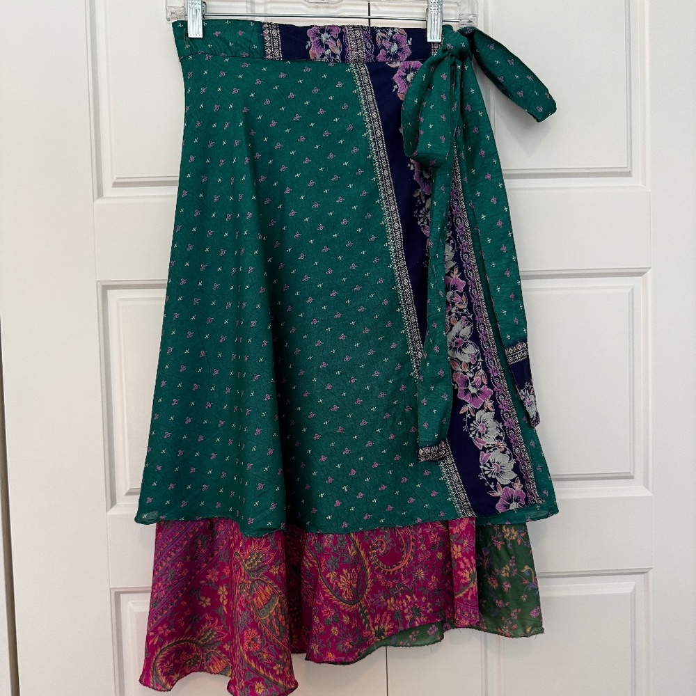Mexicali Blues Magic REVERSIBLE Tea length Wrap Skirt NWT Paisley, Floral